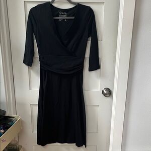 Sito Women's Elegant Black Long Sleeve Dress